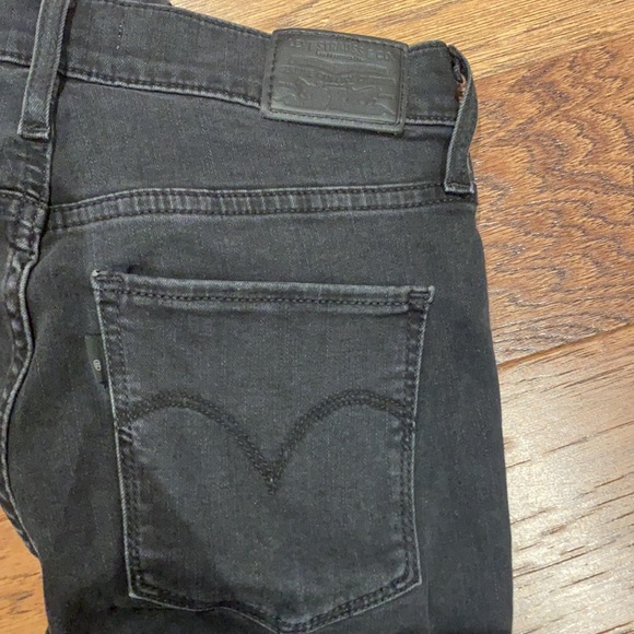 LEVIS SKINNY BLACK RIP JEANS - Picture 4 of 4
